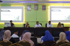Belajar dari MAN 1 Pekanbaru, SMA Pembangunan Laboratorium UNP Dalami Pengelolaan Program Cambridge
