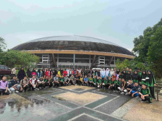 Pramuka MAN 1 Pekanbaru Tebar Semangat Bakti di Stadion Utama Riau, Wujudkan Aksi Nyata Cinta Lingkungan